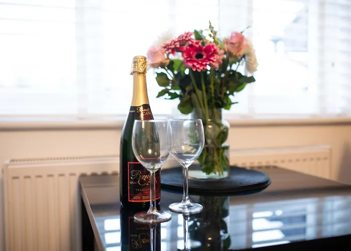 Modern Flat - Sleeps 3 - London