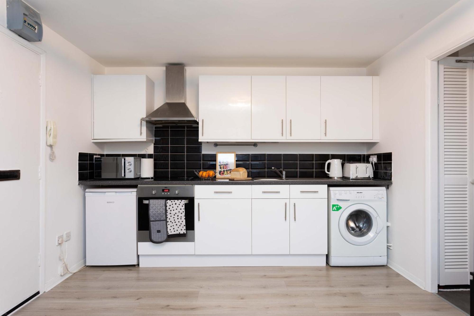 Apartment Modern Flat - Sleeps 3 - London Enfield